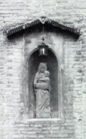 Statua di marmo di Vincenzo Gottardi, in S. Bersani, La Madonna del popolo, Quaderni del Corriere Cesenate 1995.