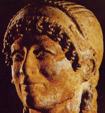 Testa di donna etrusca in bronzo