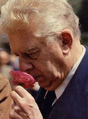 EUGENIO MONTALE
