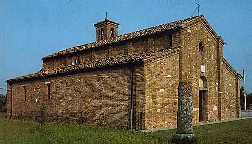 Pisignano: pieve romanica del X sec.